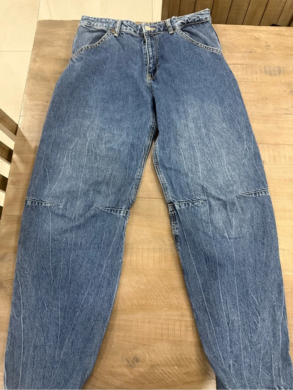 Zara Women's Relaxed Fit Blue Denim Jeans - Picture 3 of 6